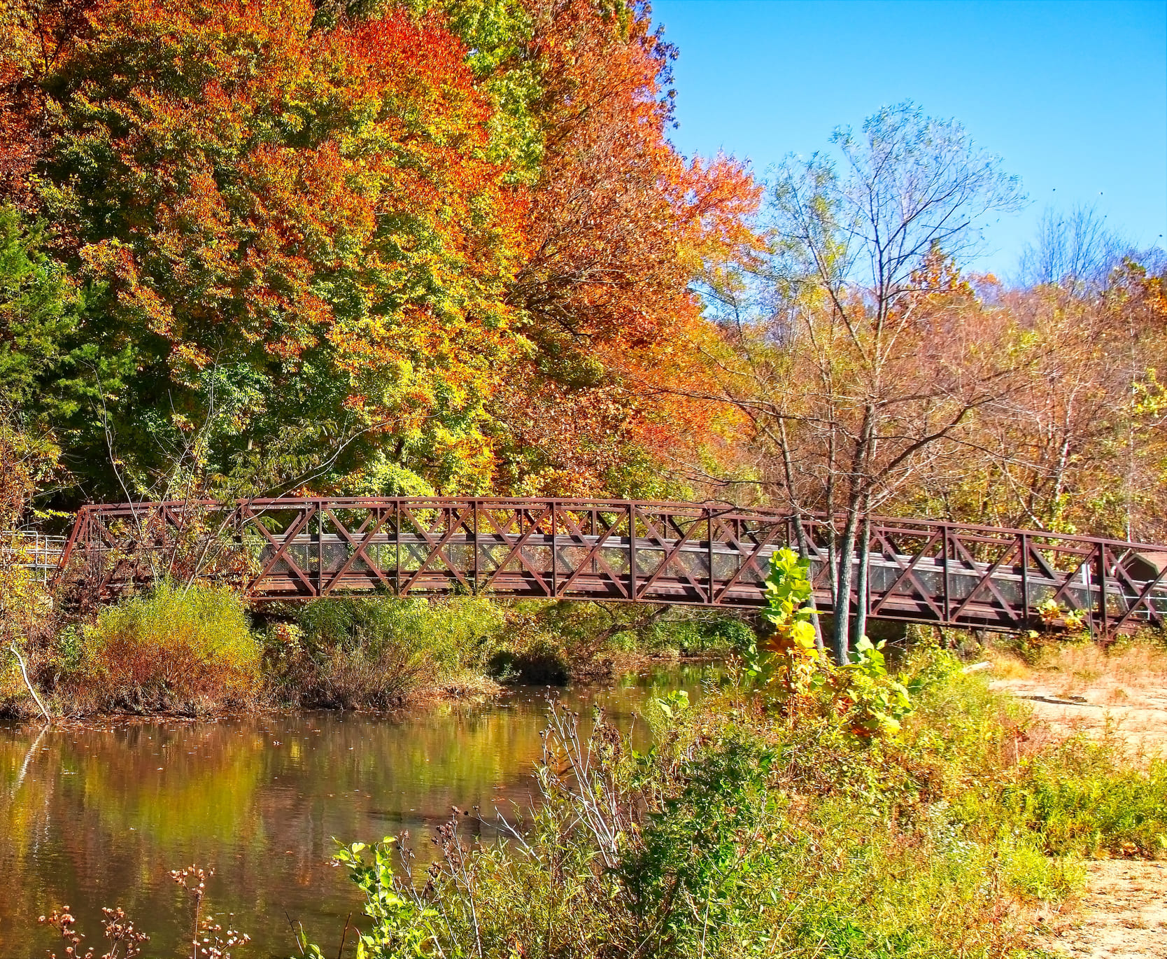 Bridge over a river in Springfield, Virginia
